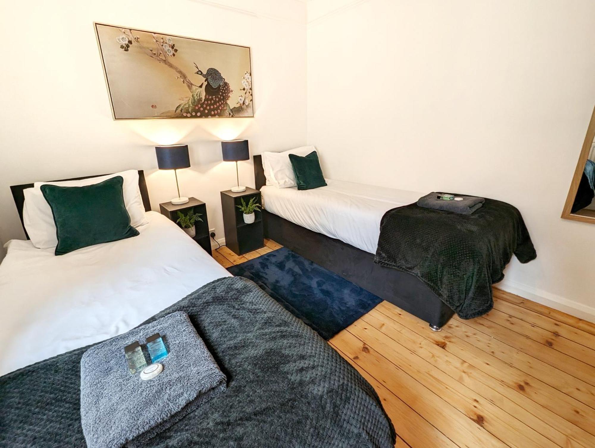 Central Cambridge, Charming 3-Bed House With Free Parking! Ngoại thất bức ảnh